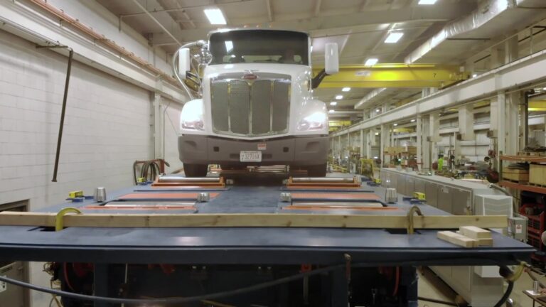 Automotive roll brake dynamic vehicle test system for heavy truck
